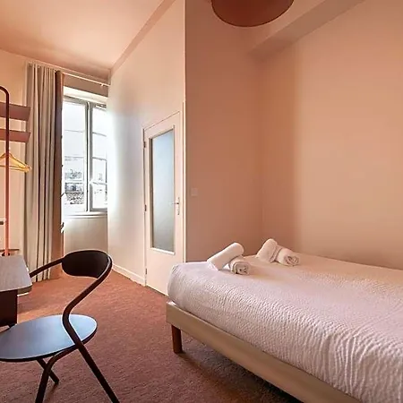 里切里尔酒店 酒店